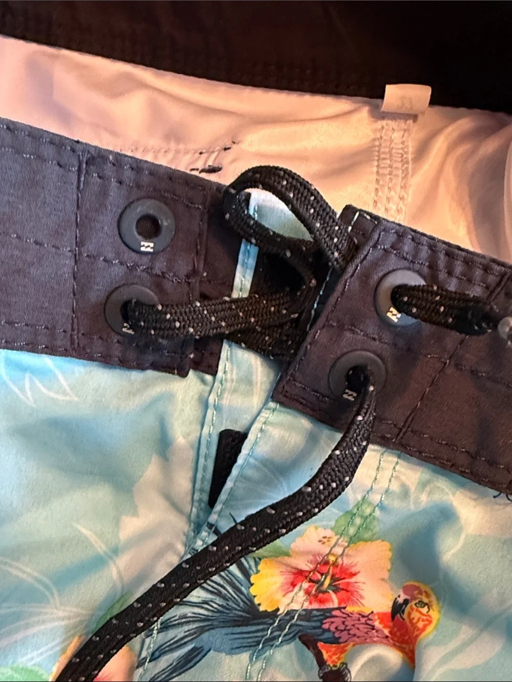Billabong Swim Trunks boys youth floral parrot swim trunks size 27 large